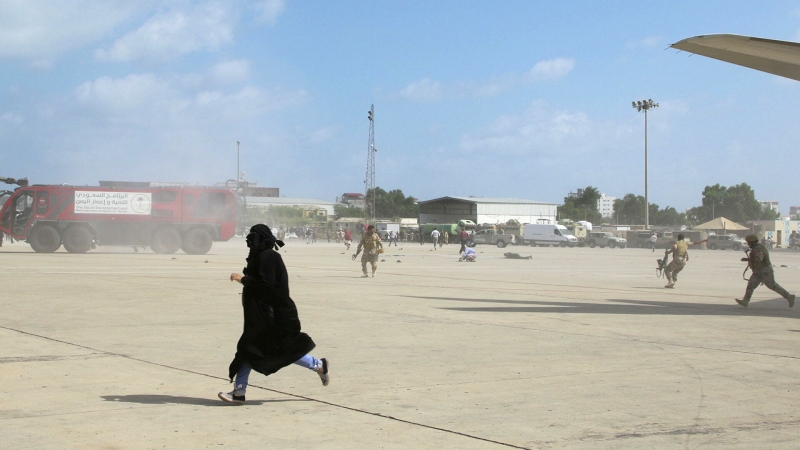 Еще двое сотрудников МККК погибли при атаке на аэропорт в Йемене
