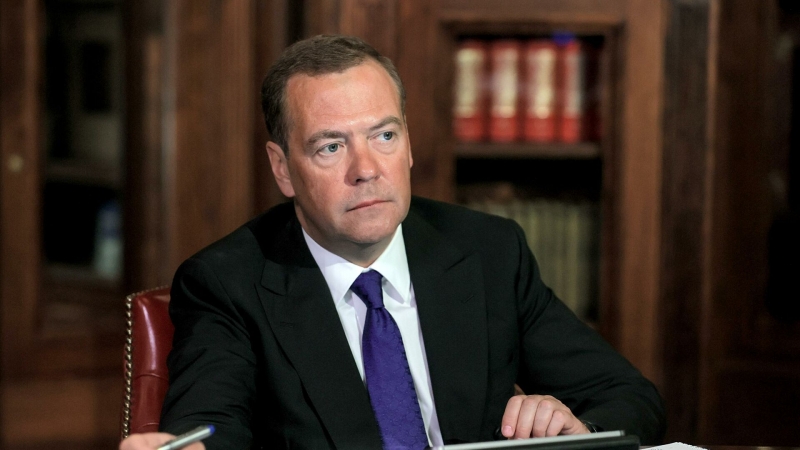 Медведев оценил влияние санкций США на изменение политики России и Китая