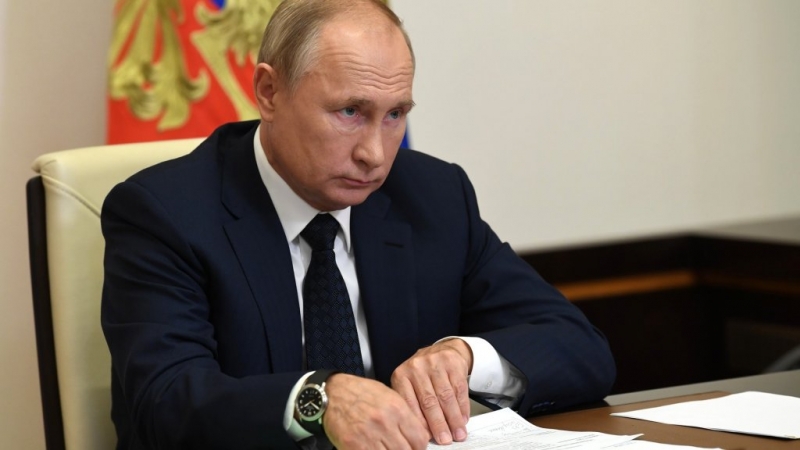 «При чем здесь пандемия?» Путин устроил взбучку правительству РФ за рост цен на продукты