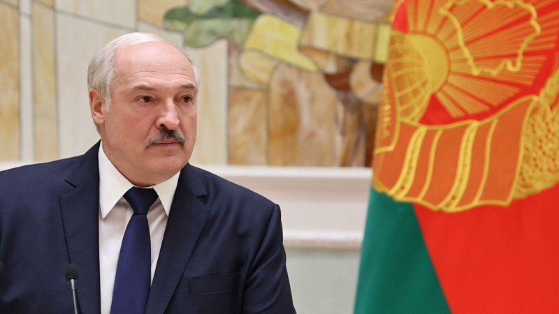 Лукашенко назвал сроки разработки проекта новой конституции Белоруссии