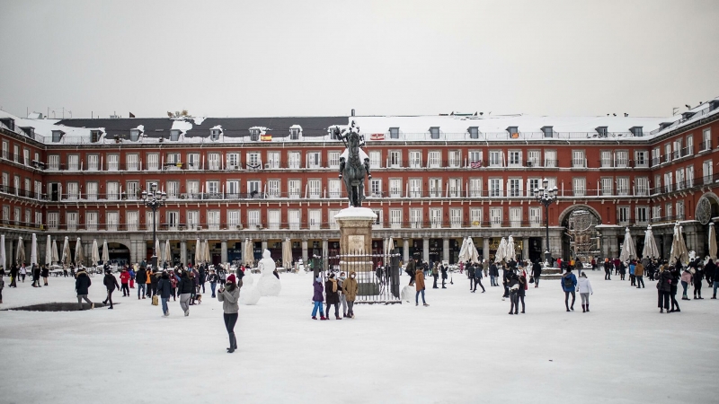 Власти Мадрида попросили объявить город зоной катастрофы из-за снега