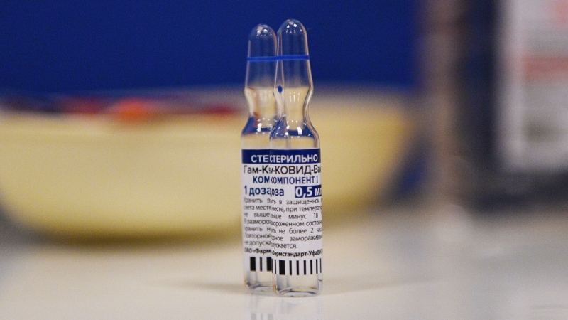 Эксперт объяснил рост доверия к вакцине "Спутник V" в Европе