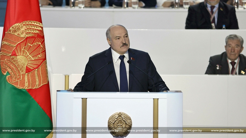 Лукашенко ответил на обвинения в фабрикации результатов выборов
