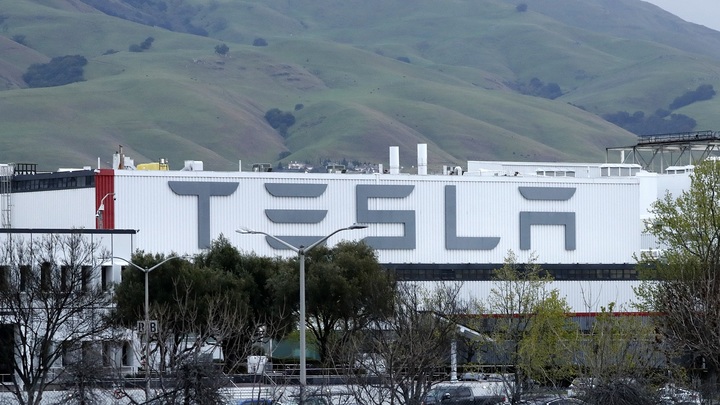 Акции Tesla за сутки обогатили Маска на 25 миллиардов