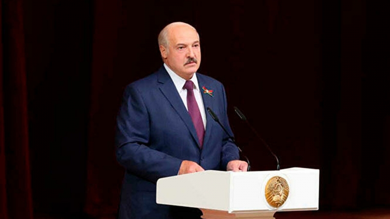Лукашенко обратился к белорусам, пытающимся возродить символы нацизма