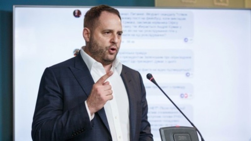 «Поражают мозг и сердце» – администрация Зеленского заявила об атаке на Украину «батальонов интернет-троллей»