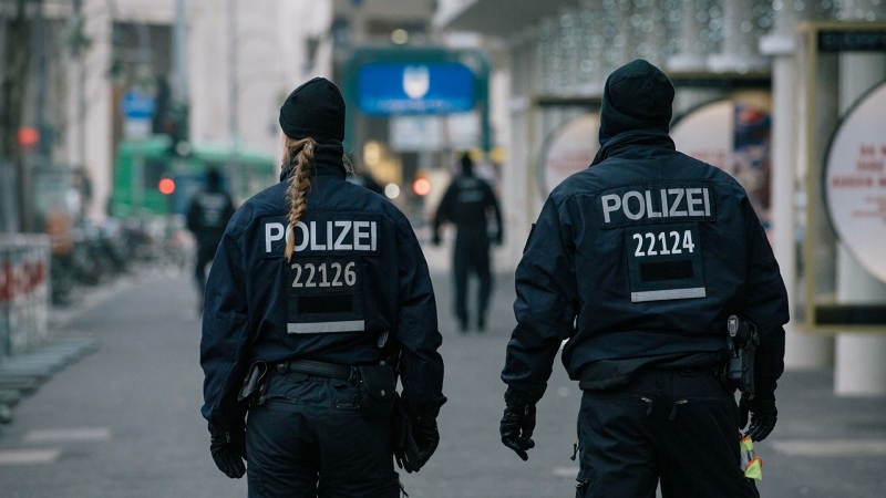 В Цюрихе против участников незаконной акции применили слезоточивый газ 