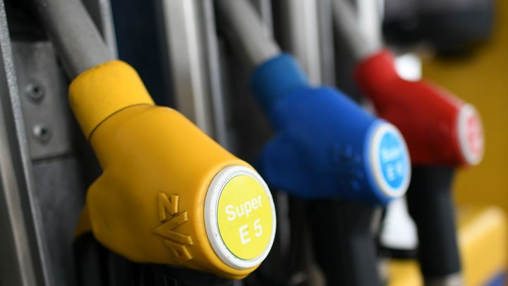 В России за неделю выросли цены на бензин и дизель