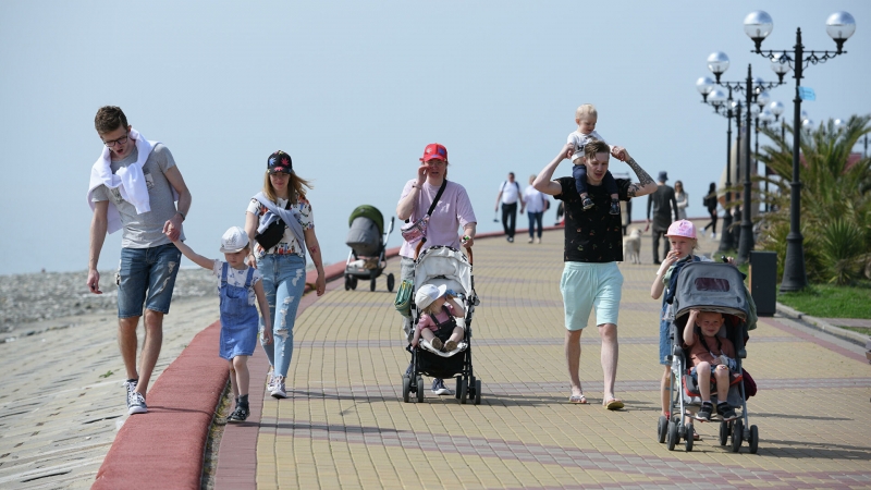 Власти Сочи рассказали, как планируют организовать детский отдых летом