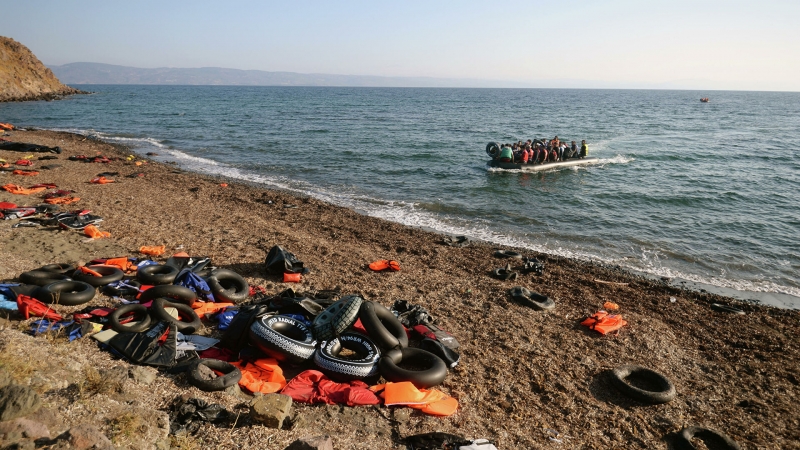 Глава INTERSOS Hellas назвал условия для беженцев в Греции кошмарными