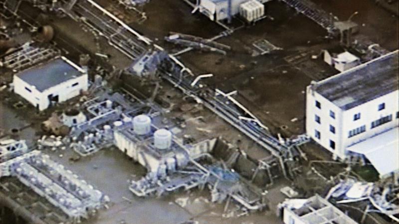 Япония решила сбросить воду с аварийной АЭС "Фукусима-1" в океан