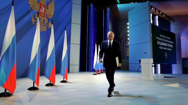 Путин предостерег от высокомерного тона в общении с Россией