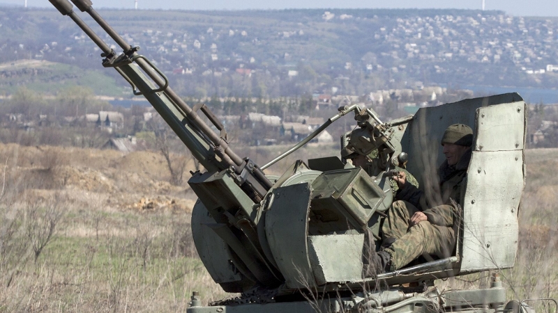 Украинские зенитчики провели учебные стрельбы в Донбассе 
