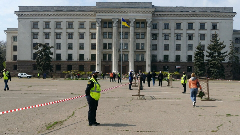 В Одессе осквернили памятник погибшим в Донбассе силовикам