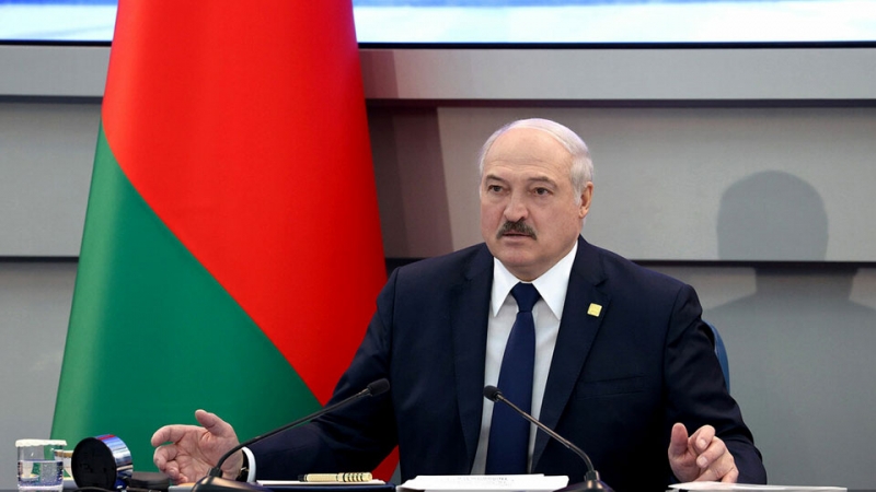«С меня взятки гладки!» Лукашенко рассказал о проработке открытия авиарейсов в Крым