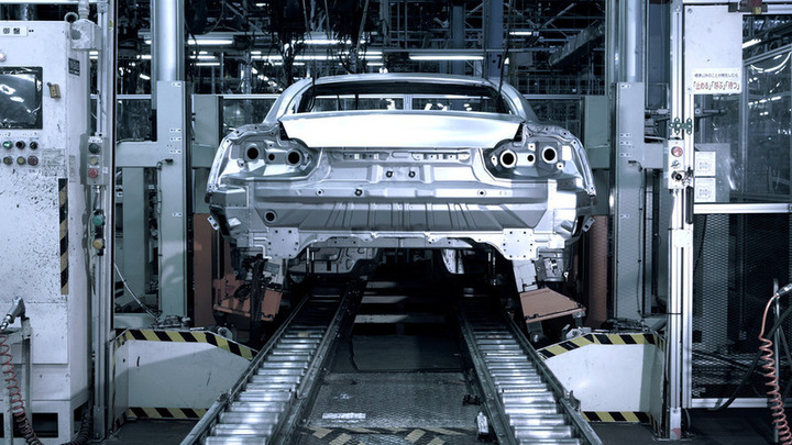 "Дельта" свирепствует: Toyota и Nissan останавливают заводы