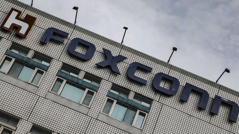 Поставщик Apple, компания Foxconn, построит завод по производству электромобилей в США