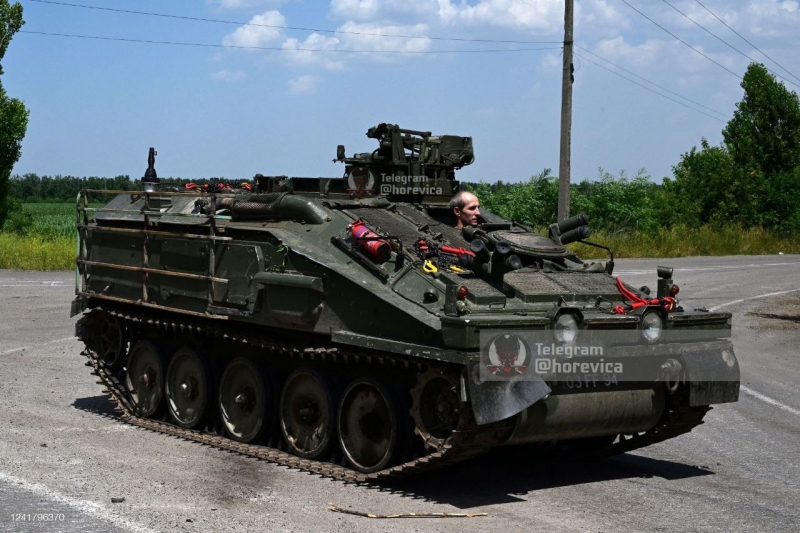 ВСУ показали британские БТР FV103 Spartan на фронте – всего Украина получила 35 таких бронетранспортёров