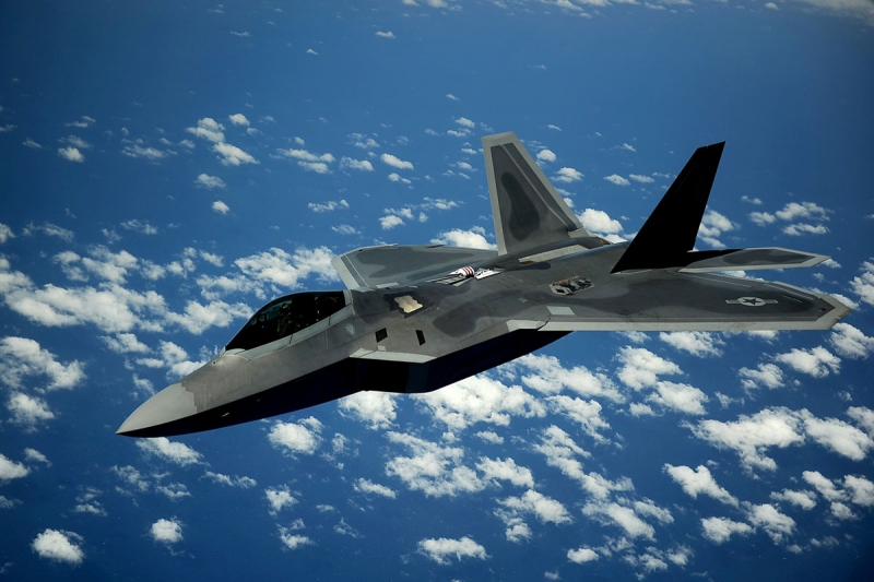США отправили истребители F-22 Raptor с авиабазы Пёрл-Харбор–Хикэм на учения в Австралию
