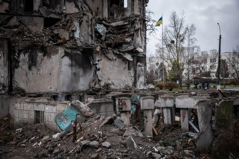Бэнкси побывал в Украине: уличный художник подтвердил в Instagram авторство граффити на разрушенном доме в Бородянке
