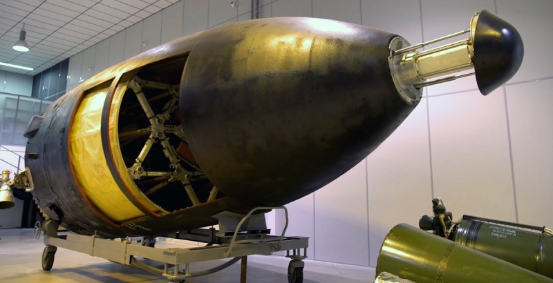 Российские СМИ внезапно опубликовали детальные фотографии межконтинентальной баллистической ракеты «Сатана», которая может нести 14 ядерных боеголовок