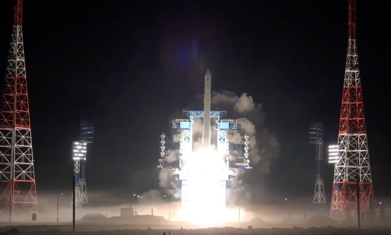 Российский военный спутник «Космос-2560» сошёл с орбиты и сгорел менее чем через два месяца после запуска