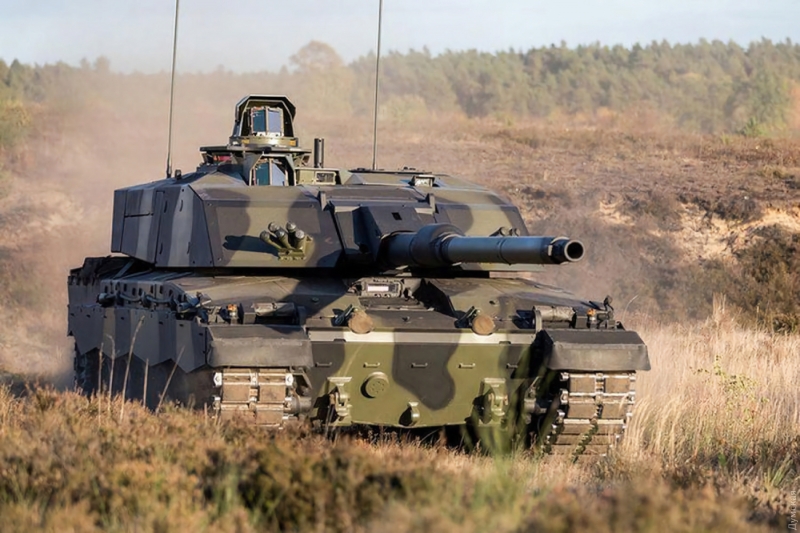 Танки Challenger 2, САУ AS90, БТР FV430 Bulldog, БПЛА, снаряды для артиллерии и усовершенствованные ракеты: Великобритания анонсировала самый большой пакет военной помощи для Украины