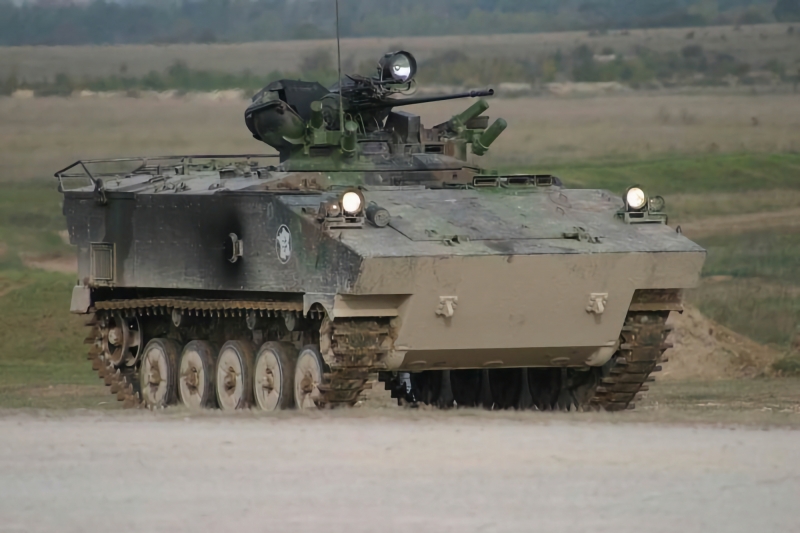 Франция передаст Украине 25 лёгких боевых машин пехоты AMX-10P