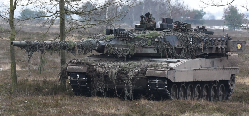Украинские военные впервые постреляли с танков Leopard 2