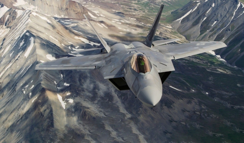 Видео: F-22 Raptor уничтожил китайский аэростат-шпион, который несколько дней летал над США