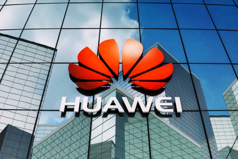 Из-за американских санкций Huawei пришлось заменить 13 тысяч деталей в своих гаджетах