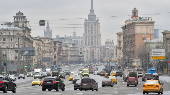 Почти 63% российских семей имеют в собственности автомобиль
