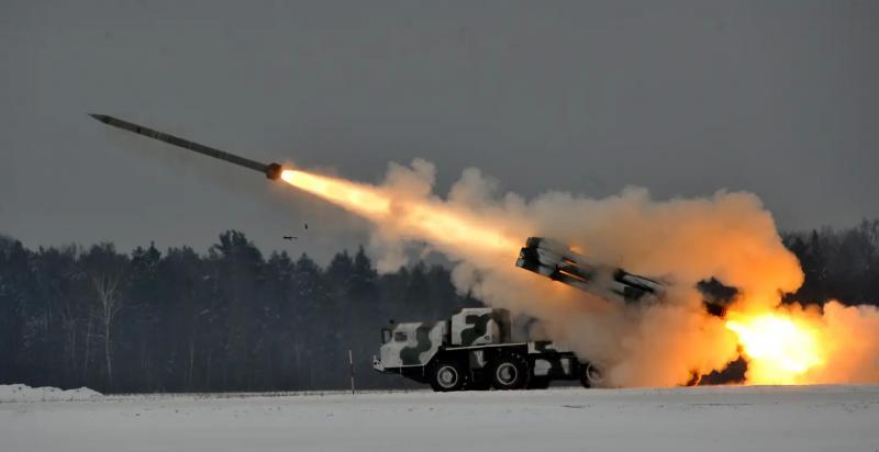 Украинская ракетная система «Вільха-М» сможет поражать цели почти на двое большем расстоянии, чем HIMARS с ракетами GMLRS – разрабатываются модернизированные ракеты дальностью 150 км
