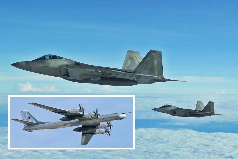 Истребители пятого поколения F-22 перехватили два российских ядерных бомбардировщика Ту-95 возле Аляски
