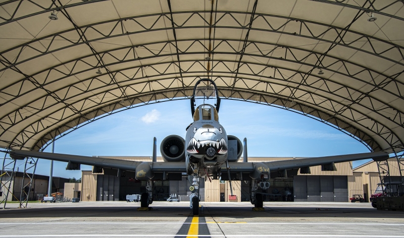 Легендарный самолёт A-10C Thunderbolt II с авиабазы «Муди» совершил последний полёт перед уходом на пенсию после 14 125 лётных часов