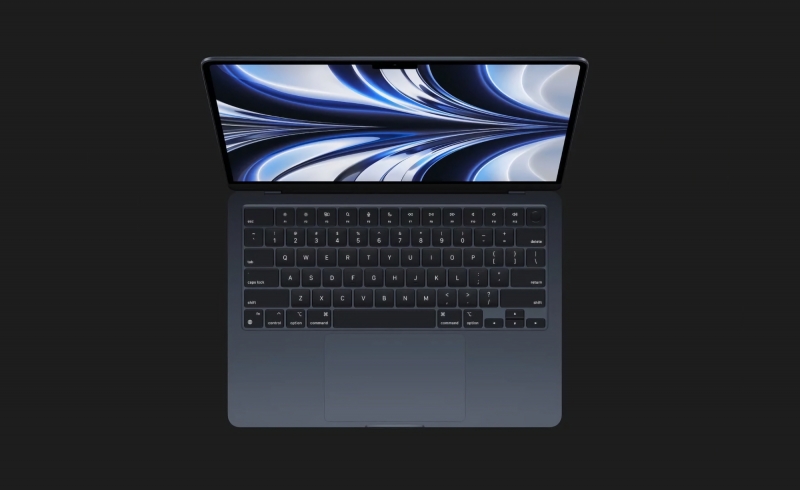 MacBook Air с 13.3-дюймовым экраном, чипом M2 и поддержкой MagSafe продают на Amazon со скидкой $150