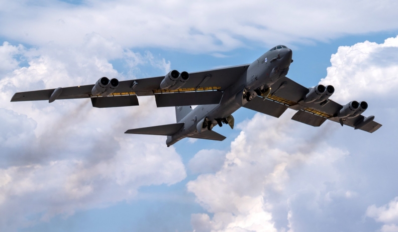 ВВС США потратят $11 млрд на модернизацию B-52H – бомбардировщик получит двигатель F130, радар и сможет нести новую ядерную ракету дальностью от 2400 км