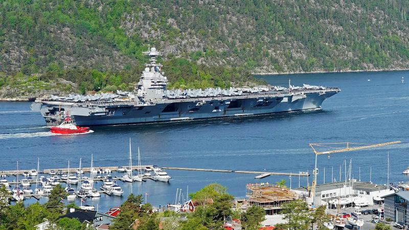 USS Gerald R. Ford совершил исторический визит в Осло – американский авианосец прибыл в Норвегию впервые с 1958 года