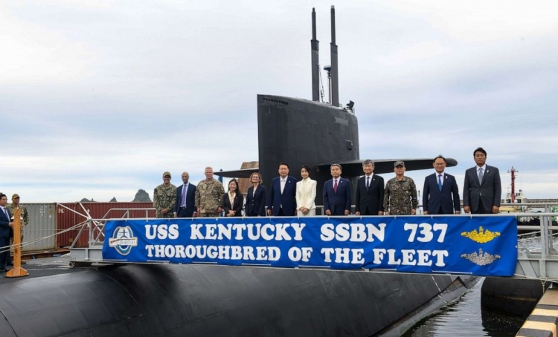 ABC News показал эксклюзивный сюжет с атомной субмарины USS Kentucky (SSBN-737), которая может нести ядерное оружие и недавно прибыла в Республику Корея