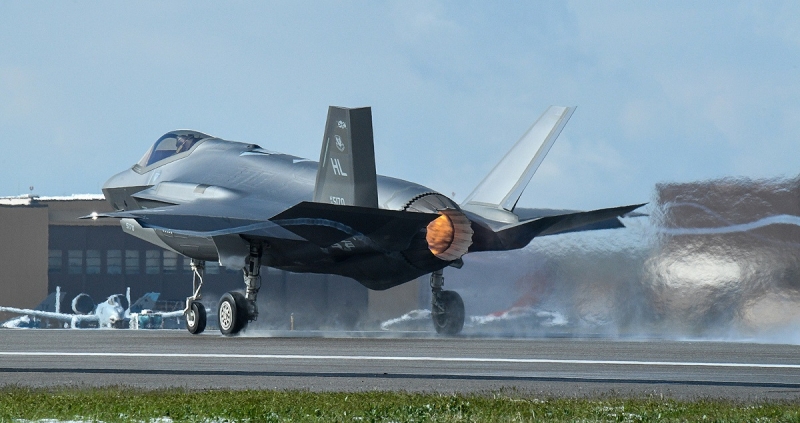 Истребитель пятого поколения F-35A Lightning II стоимостью $166 млн разбился в Юте из-за сбоя в электронике, вызванного искусственной турбулентностью