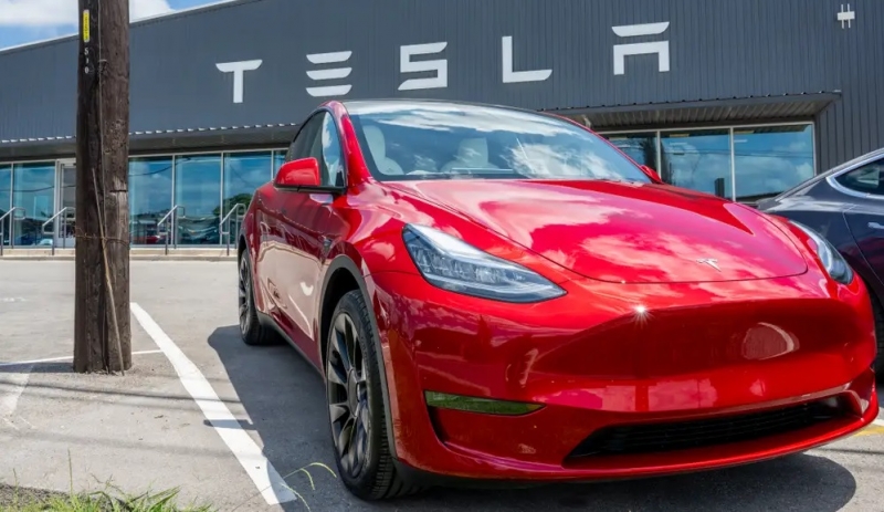Tesla остаётся самой безопасной маркой автомобилей, несмотря на 95 смертей из-за Autopilot и возгораний