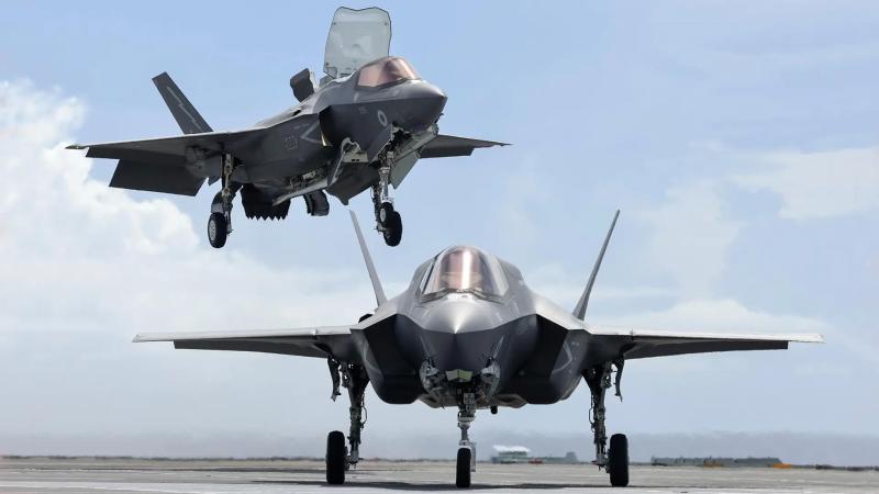 Великобритания протестирует способность истребителей пятого поколения F-35B Lightning II взлетать и совершать посадку на автомагистралях