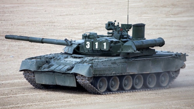 Вооружённые Силы Украины используют очень редкий «женский» танк-шоумен Т-80УЕ-1, который был захвачен у российской армии