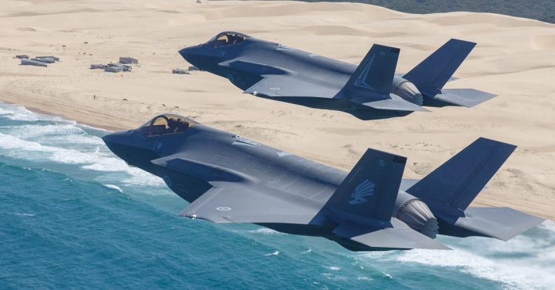 Австралия хочет сделать истребители F-35A Lightning II невидимыми для вражеских радаров и построит завод стоимостью более $65 млн по нанесению секретного стелс-покрытия