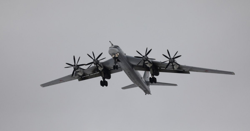 Массированные удары по аэродромам и военным базам заставляют россию маскировать ядерные бомбардировщики Ту-95МС