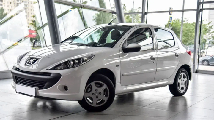 В России стартовали продажи иранских Peugeot