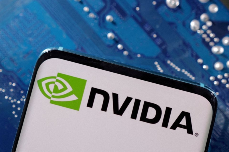 Nvidia и AMD сообщили, что США ограничили экспорт ИИ-чипов в некоторые страны Ближнего Востока