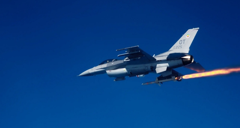 Поставка истребителей F-16 Fighting Falcon во Вьетнам станет крупнейшей в истории передачей оружия между бывшими противниками Холодной войны