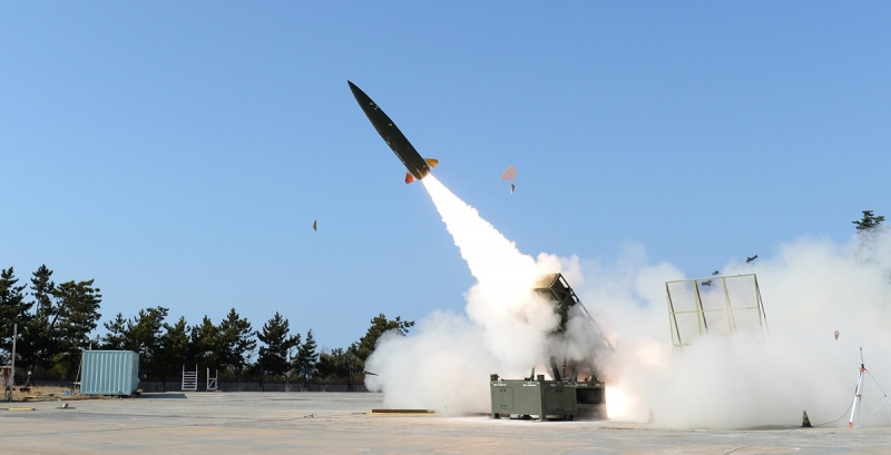 Республика Корея инвестирует $218 млн в создание тактической баллистической ракеты KTSSM-II для поражения северокорейских бункеров и ракетных систем