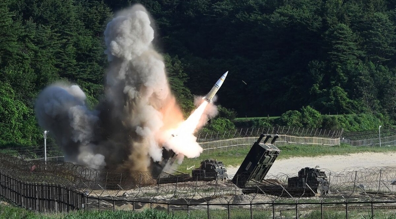 США передадут Украине баллистические ракеты ATACMS с кассетной боевой частью, но без официального анонса